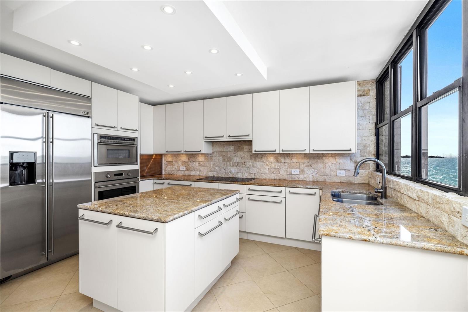 OLYMPIC TOWER - Residential