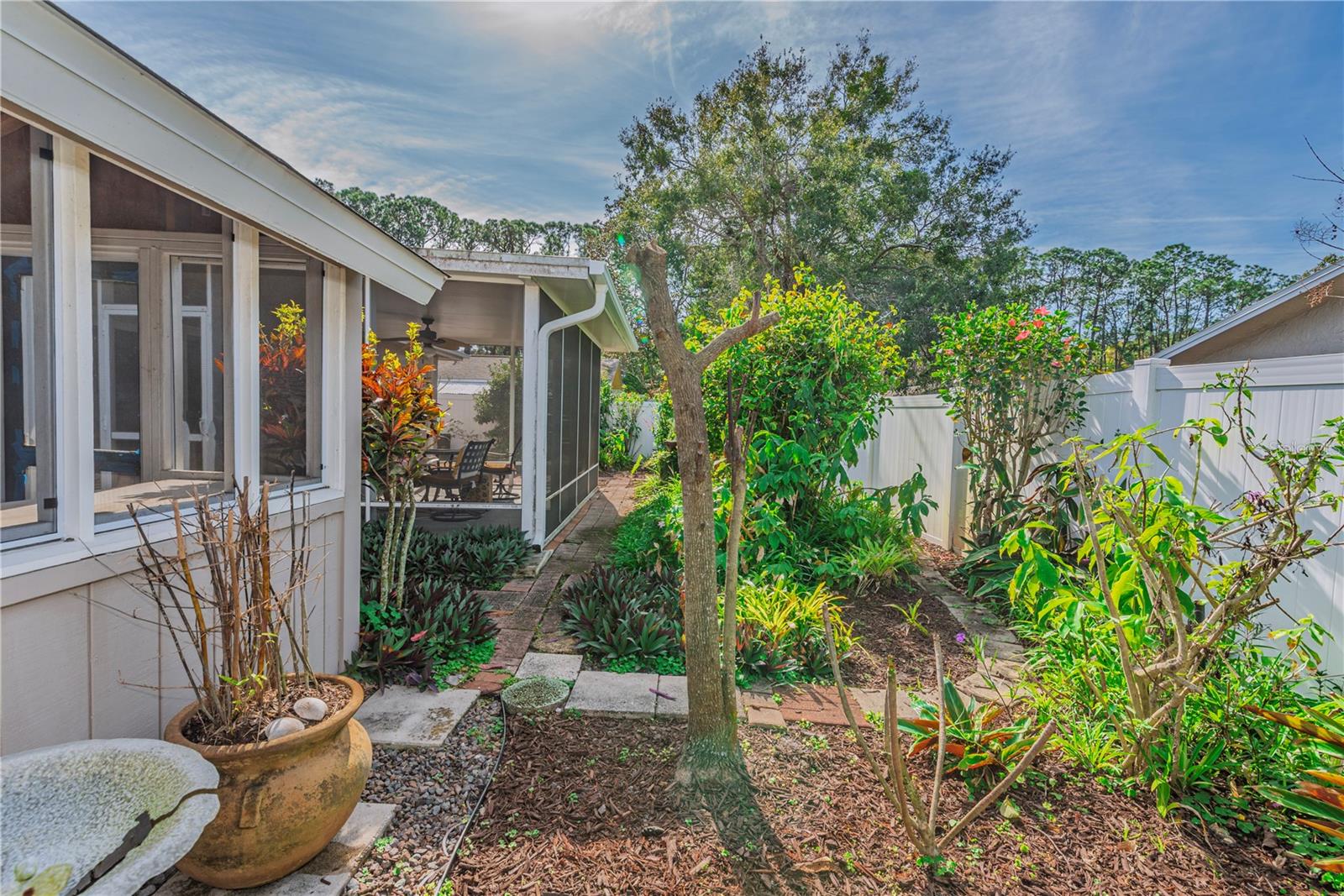 ANCHORAGE OF TARPON LAKE UNIT THREE THE - Residential