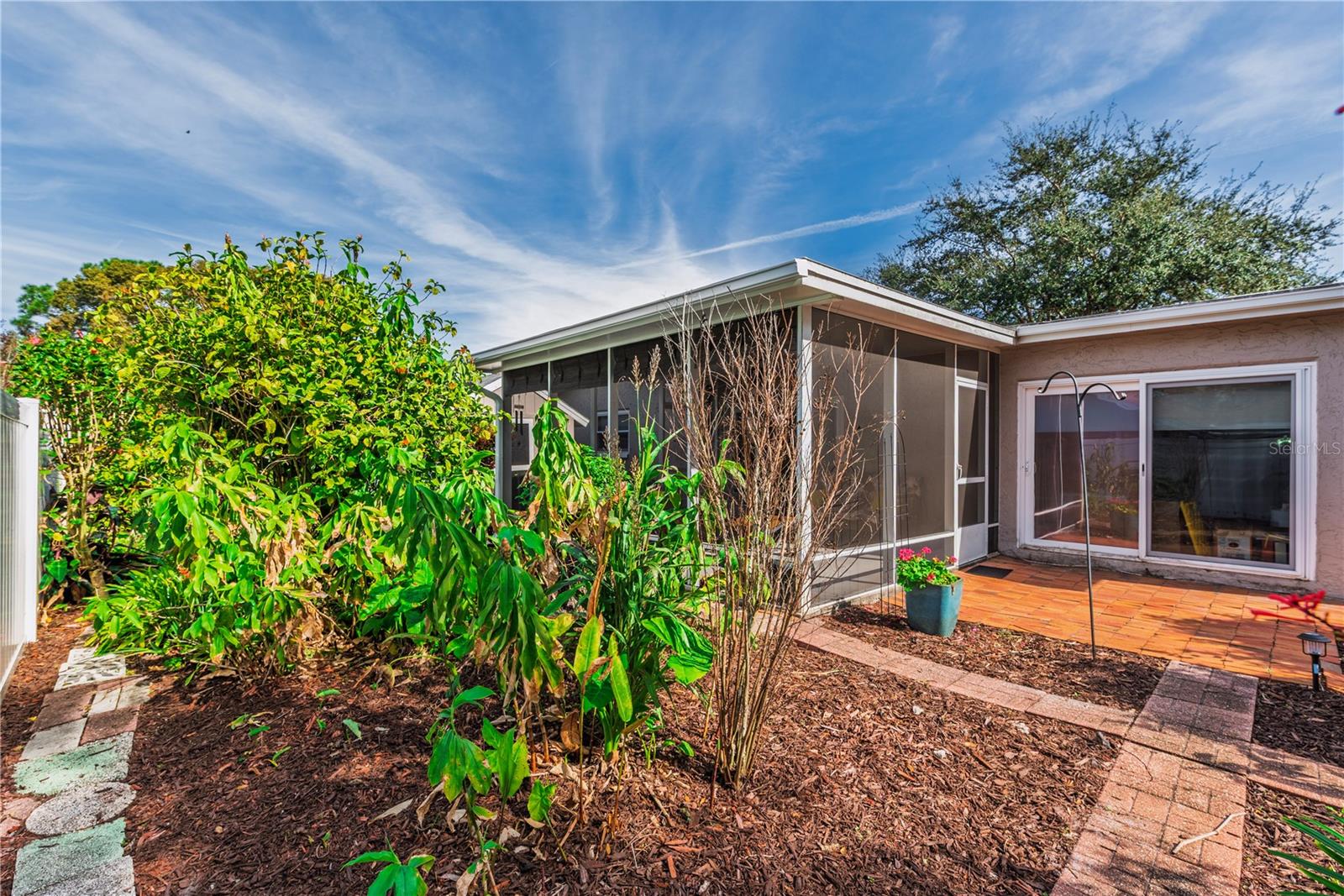 ANCHORAGE OF TARPON LAKE UNIT THREE THE - Residential