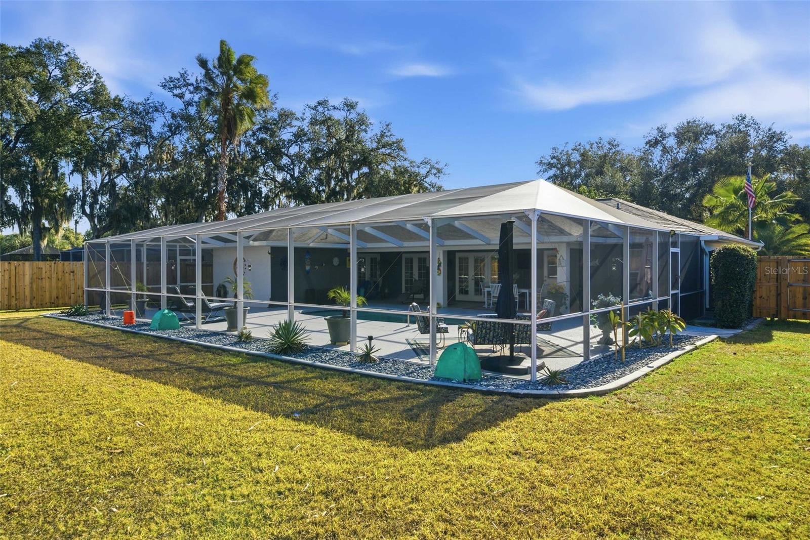 CONNELL LAKE ESTATES - Residential