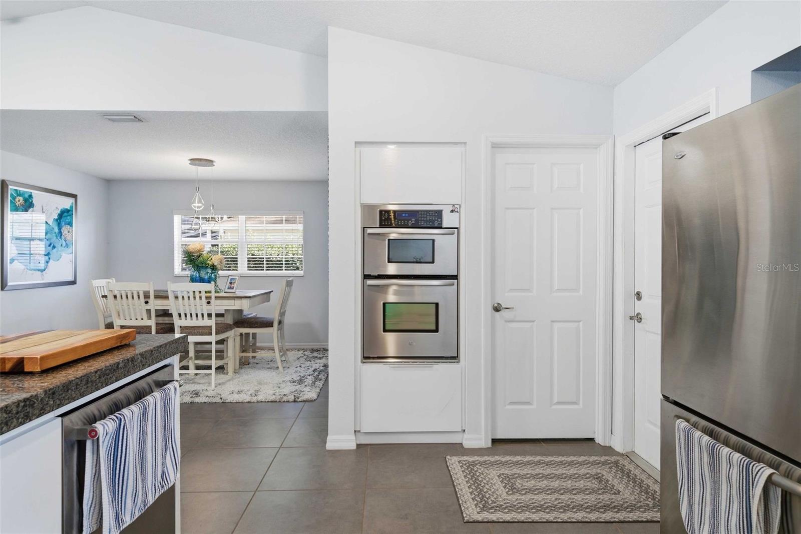 CONNELL LAKE ESTATES - Residential