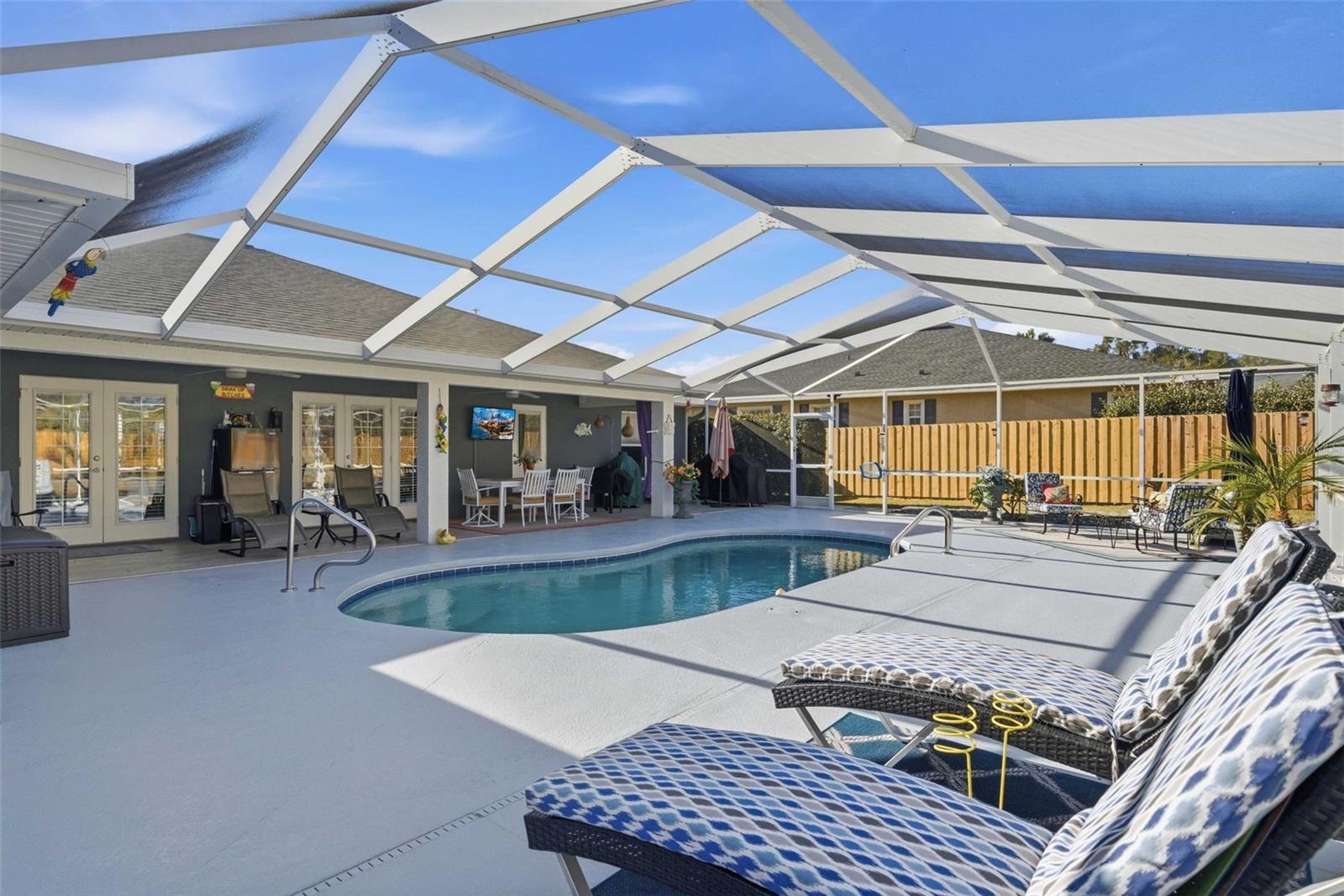 CONNELL LAKE ESTATES - Residential
