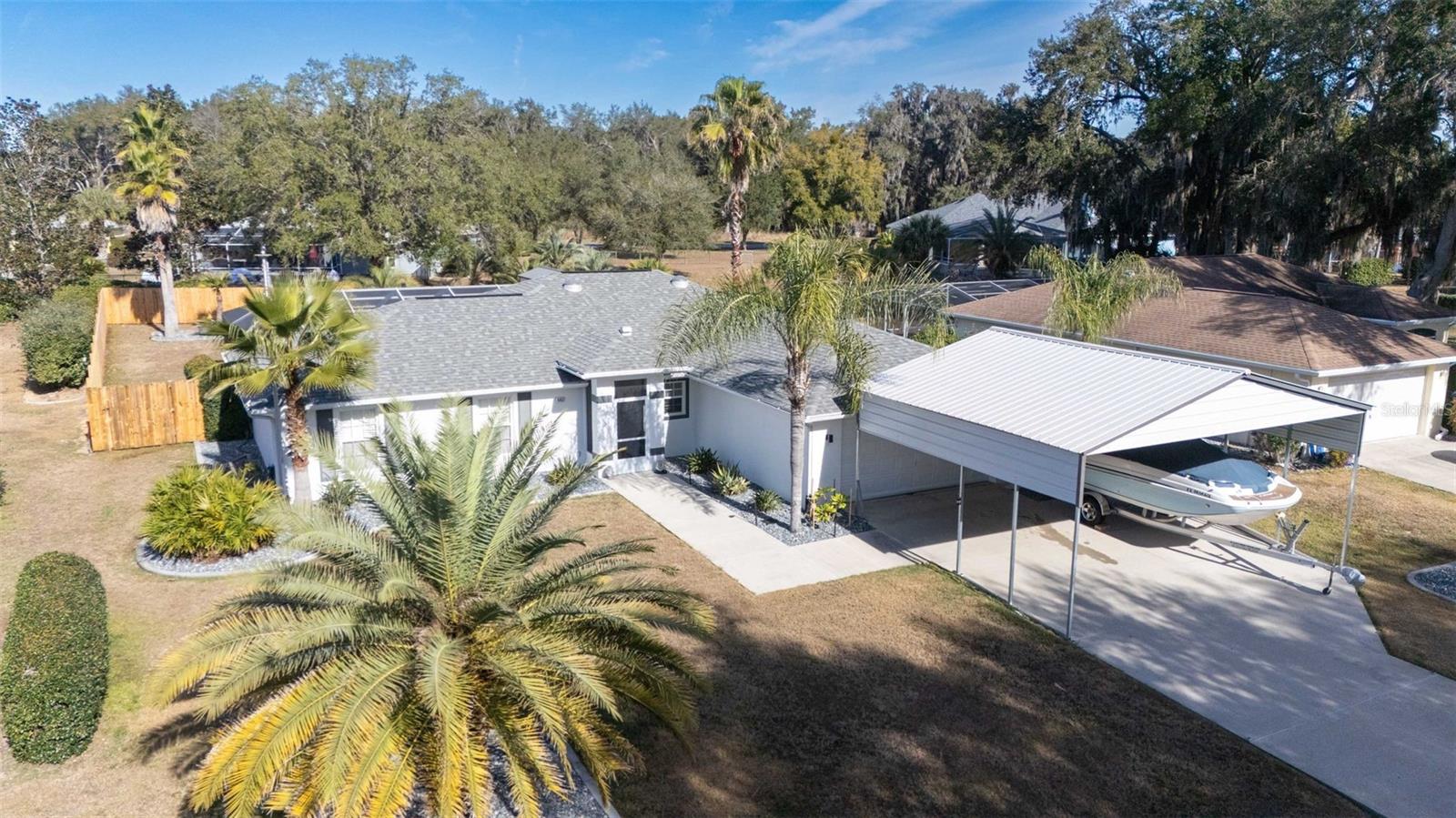 CONNELL LAKE ESTATES - Residential