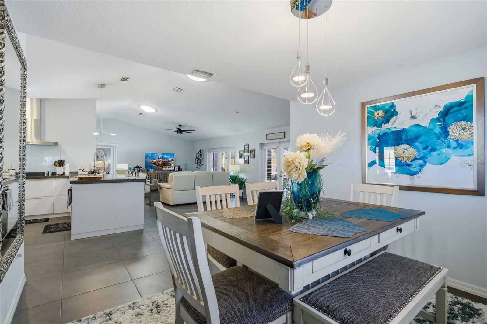 CONNELL LAKE ESTATES - Residential
