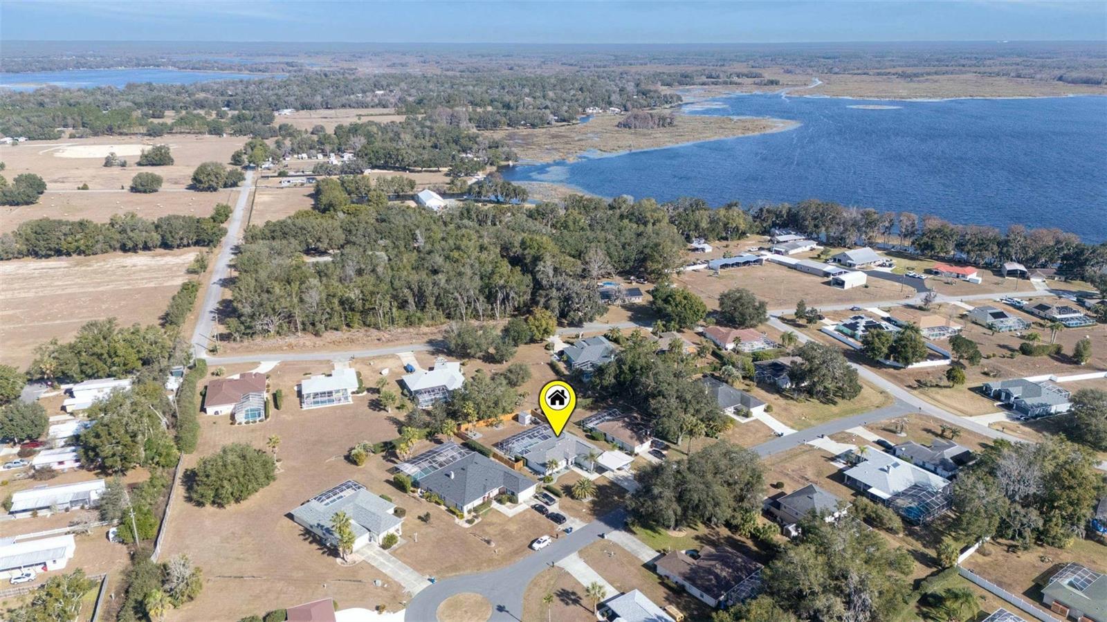 CONNELL LAKE ESTATES - Residential