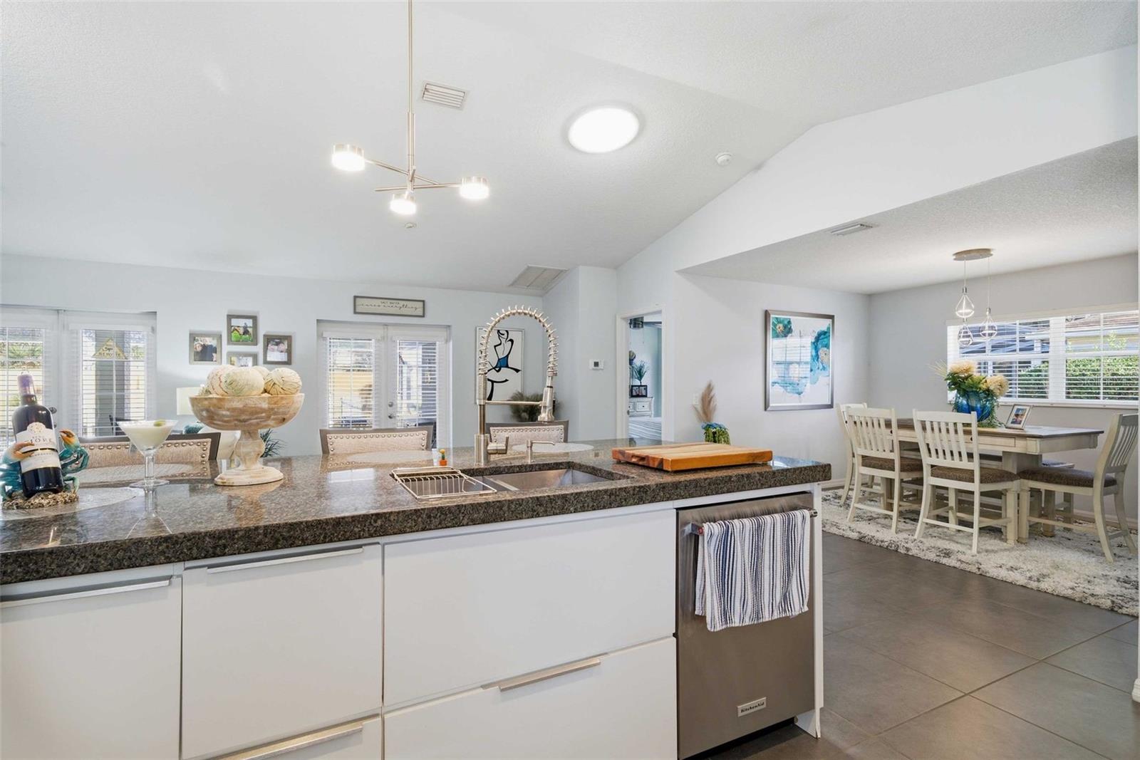 CONNELL LAKE ESTATES - Residential