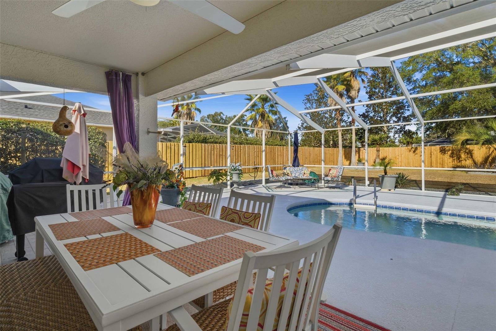 CONNELL LAKE ESTATES - Residential