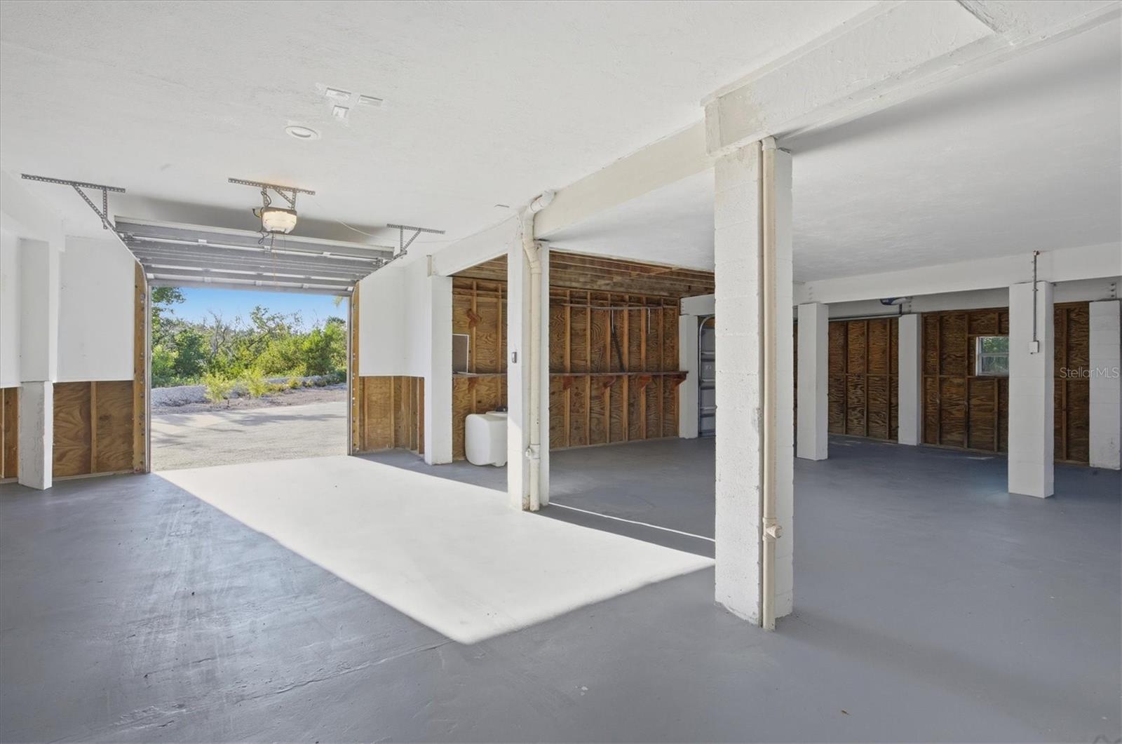 EAST SHORE ACRES - Residential