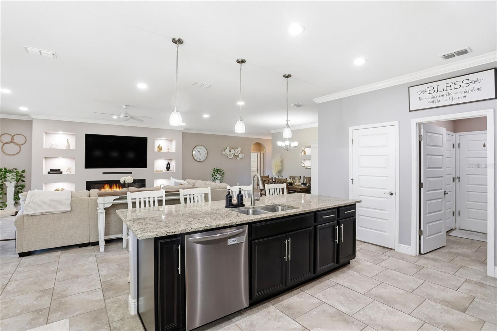 FAIRWAY VILLAS/PROVIDENCE - Residential