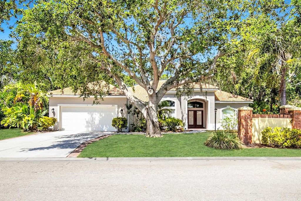 Photo of 104 Park Trace Boulevard, Osprey, FL 34229 (MLS # A4651389)