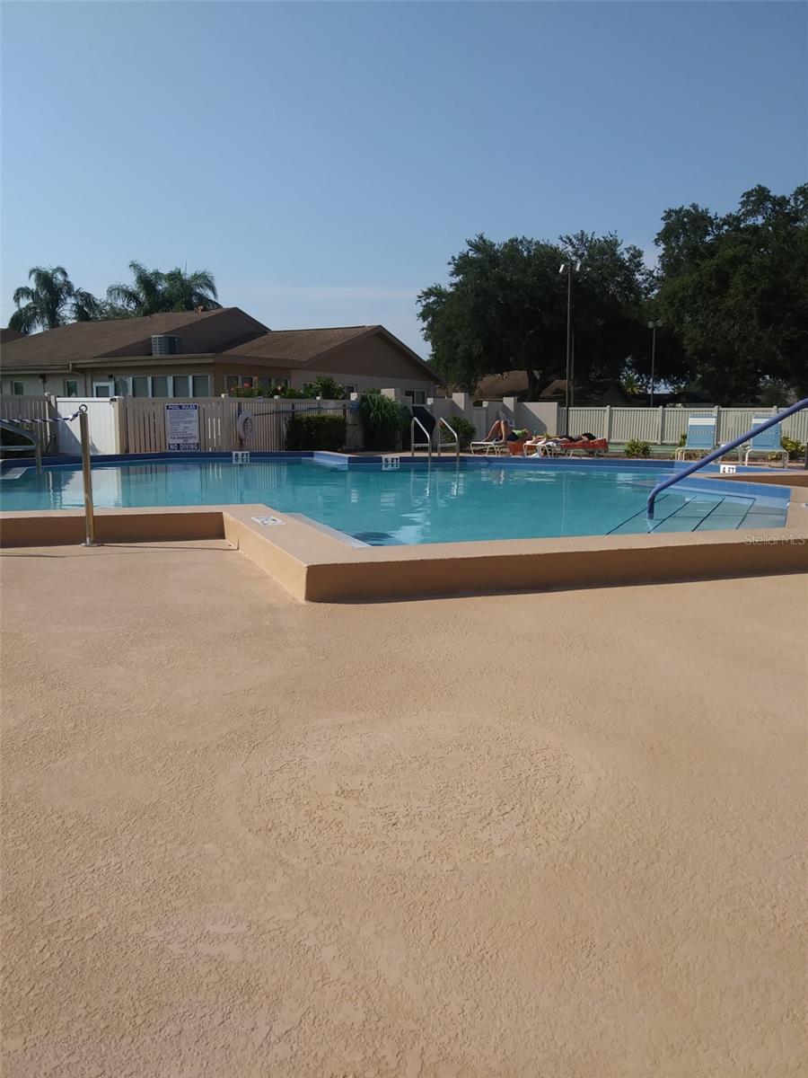 HOLIDAY LAKE VILLAS CONDO - Residential