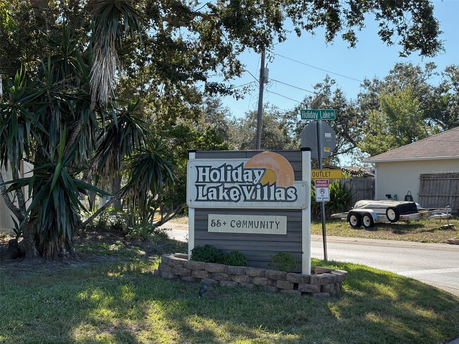 HOLIDAY LAKE VILLAS CONDO - Residential