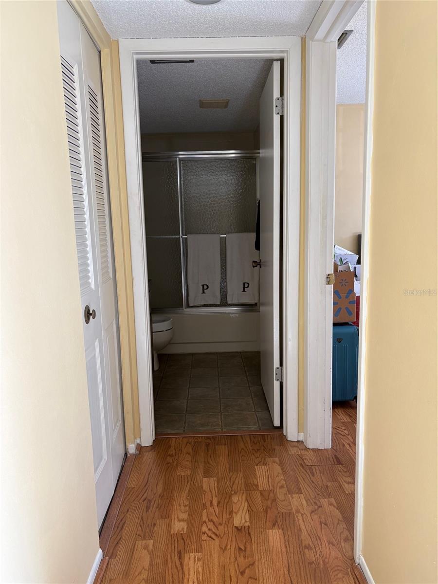 HOLIDAY LAKE VILLAS CONDO - Residential