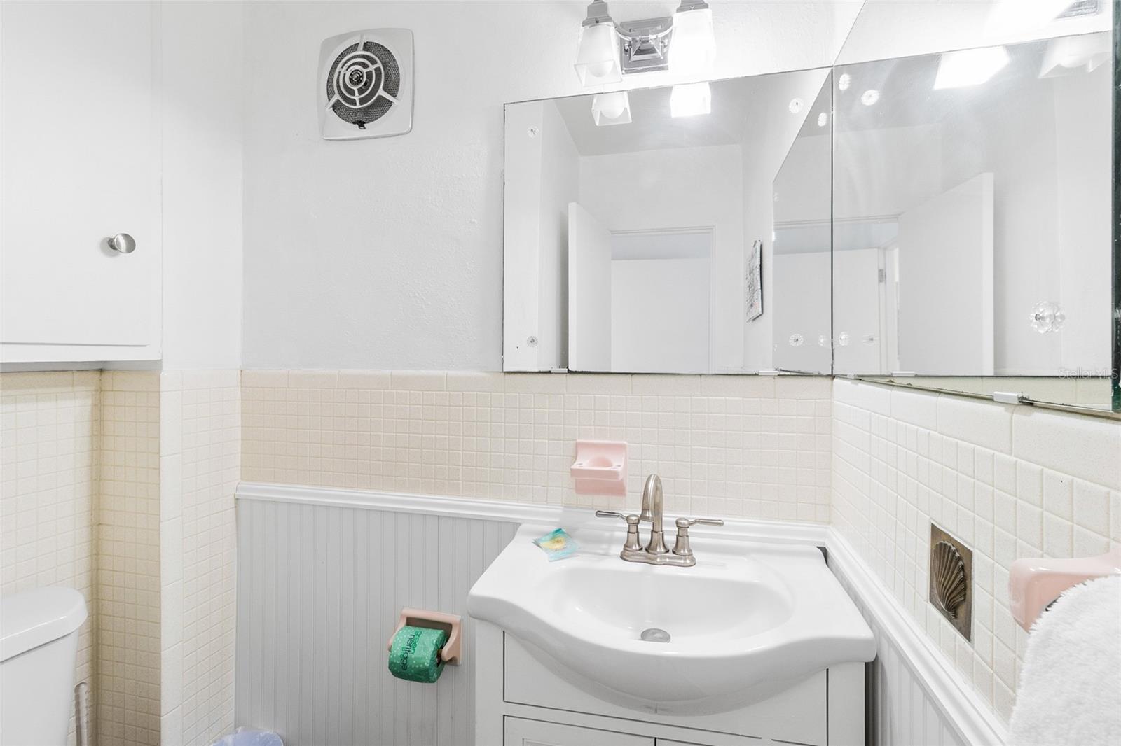 TROPIC TERRACE APT - Residential