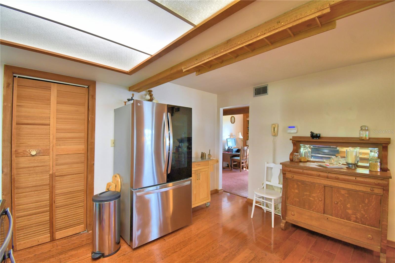 HALL ESTATE - Residential