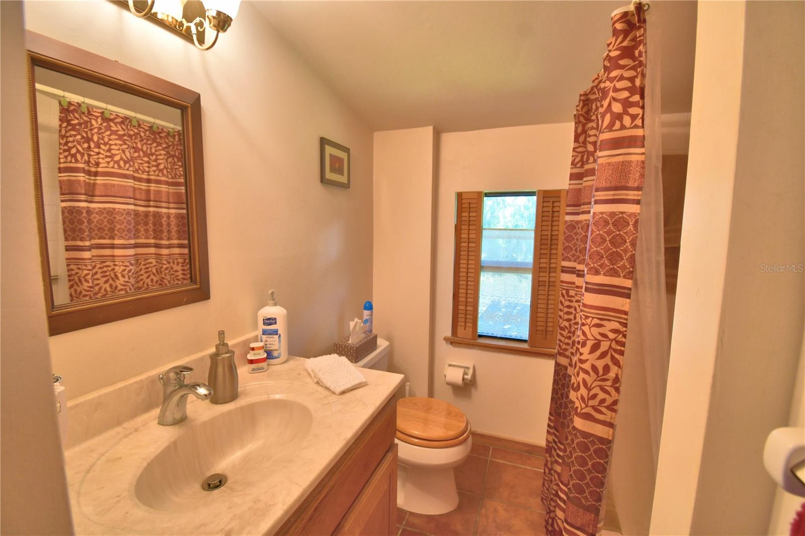 HALL ESTATE - Residential