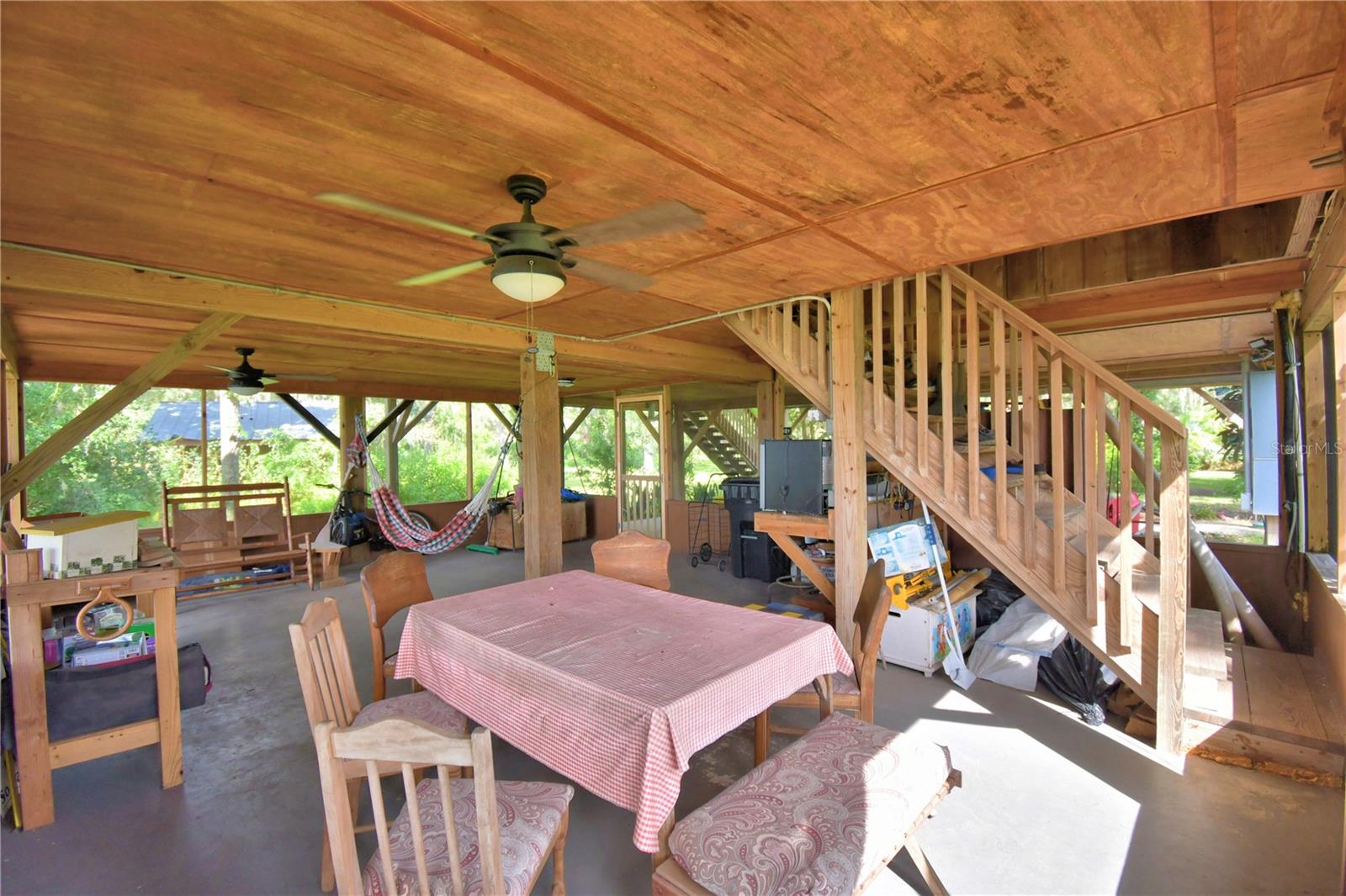 HALL ESTATE - Residential