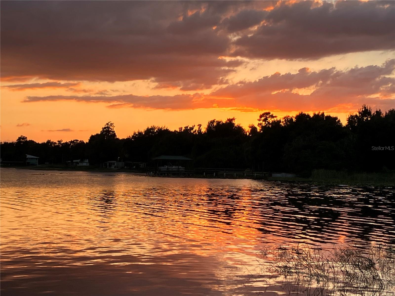 HALL ESTATE - Residential