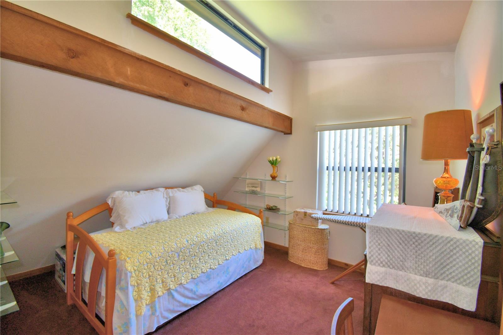 HALL ESTATE - Residential