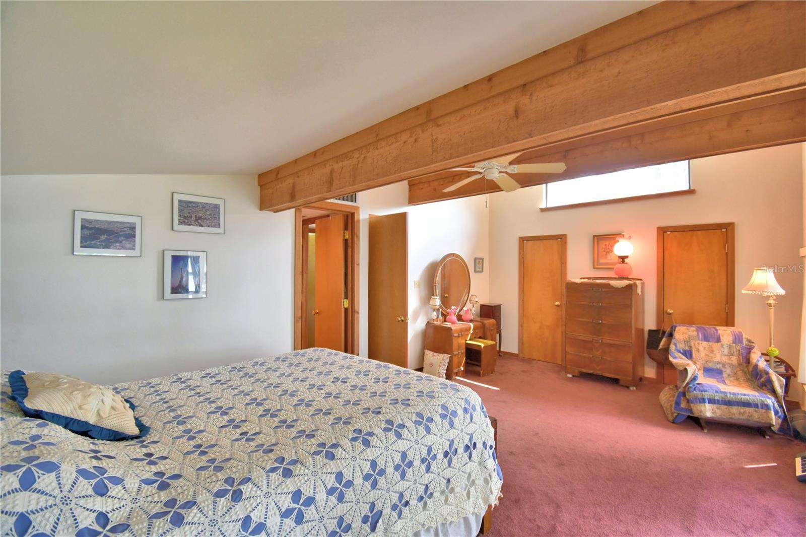 HALL ESTATE - Residential