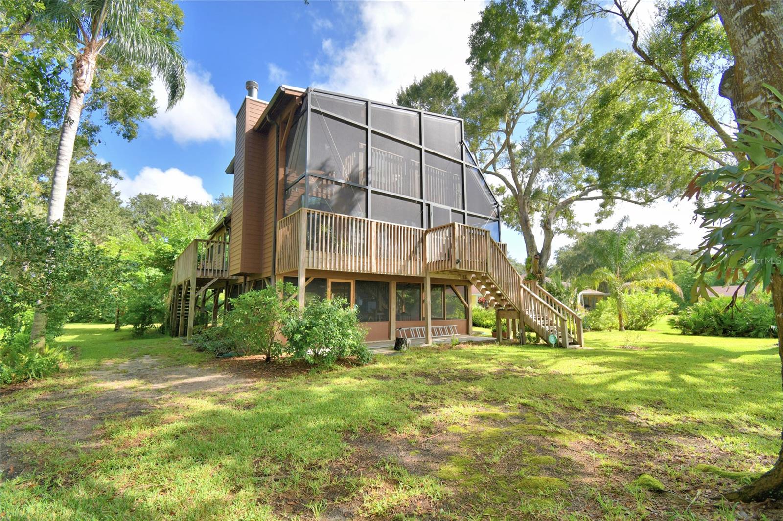 HALL ESTATE - Residential