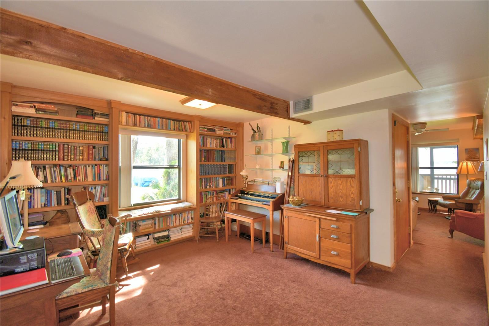 HALL ESTATE - Residential