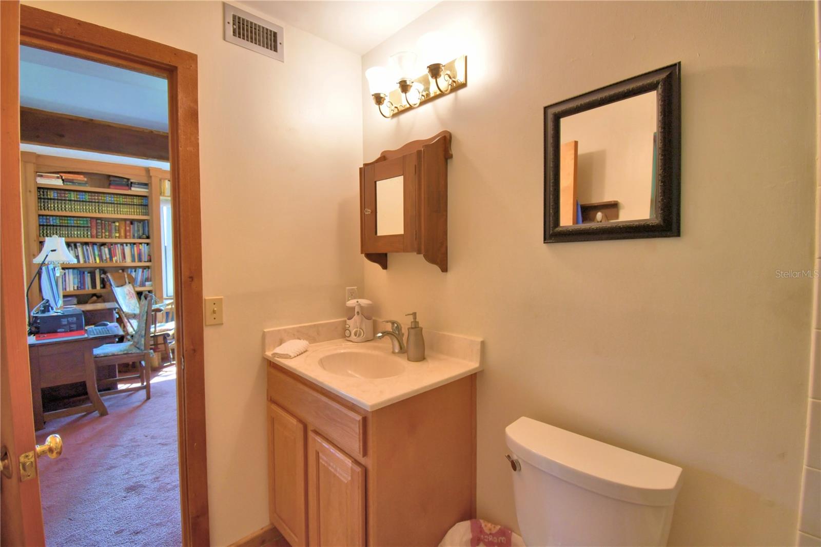 HALL ESTATE - Residential