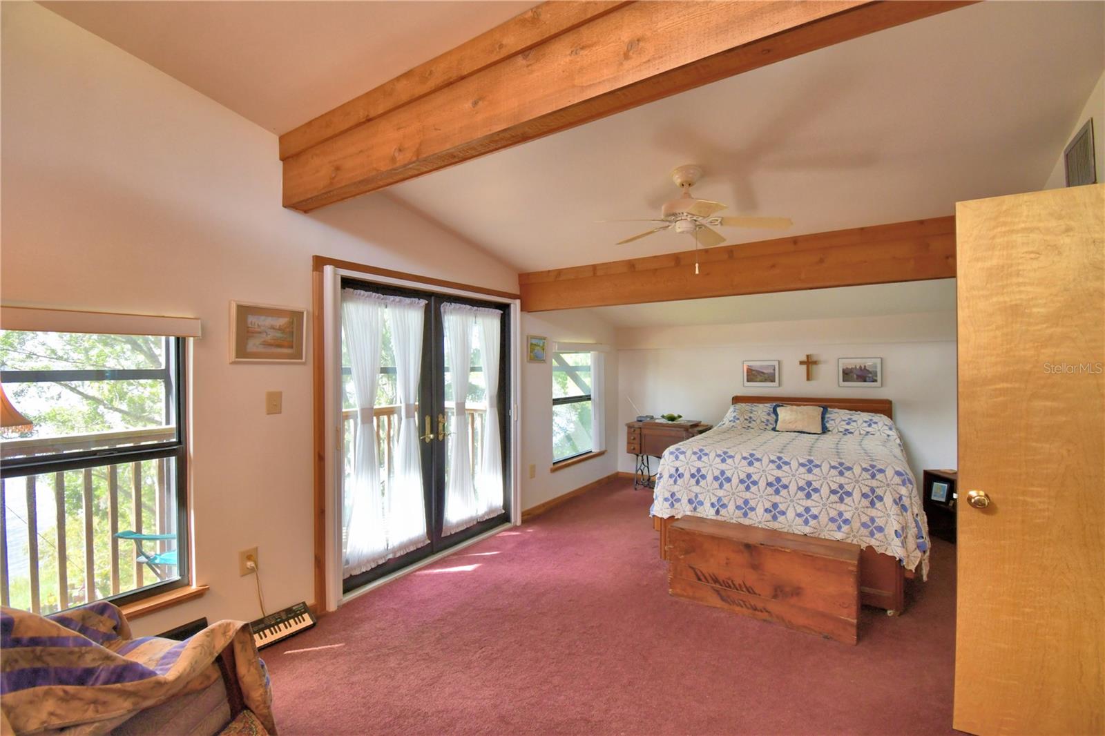 HALL ESTATE - Residential