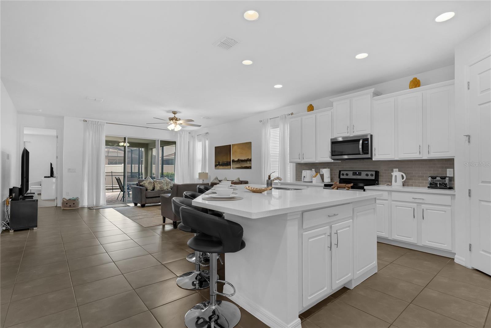 9018 PELICAN COVE TRACE