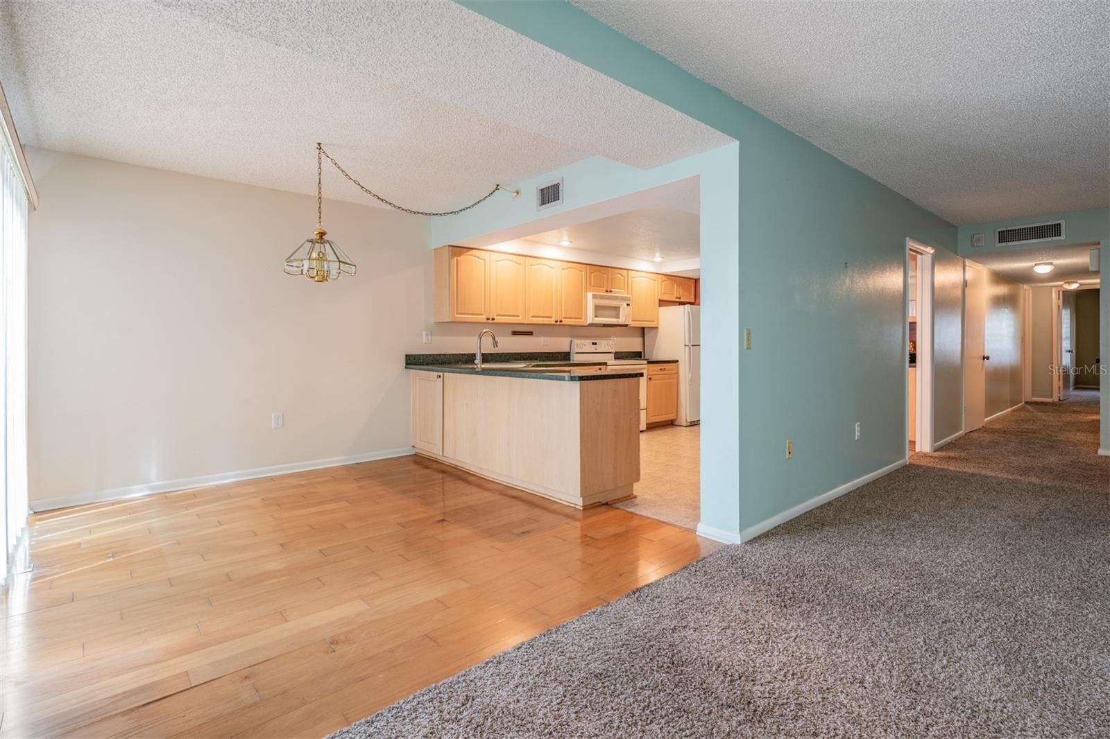 PENTHOUSE GREENS - Residential