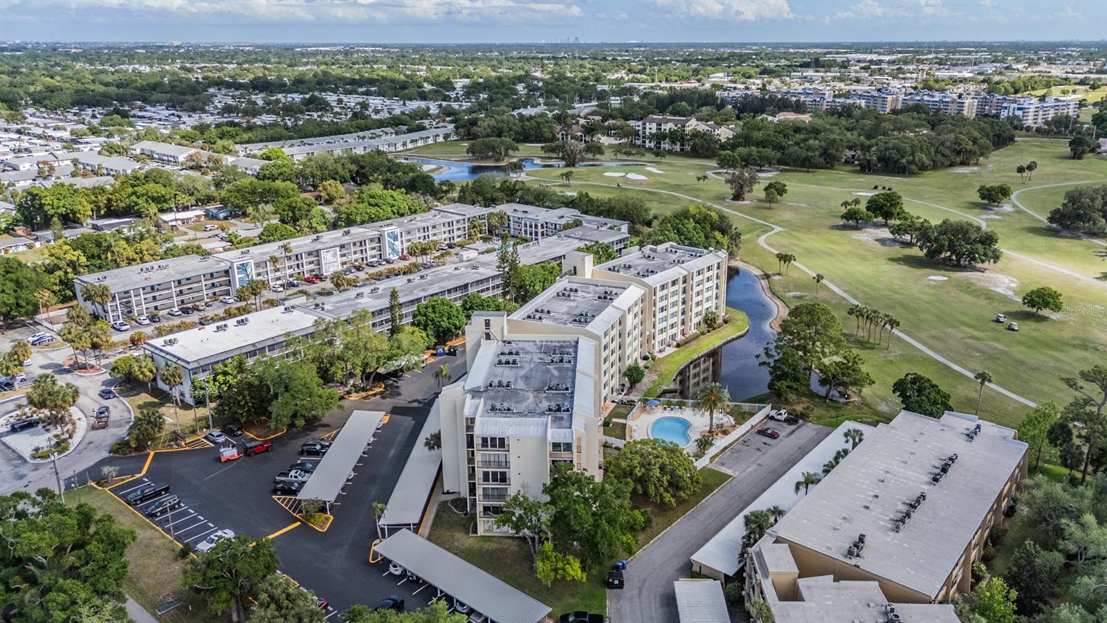 PENTHOUSE GREENS - Residential