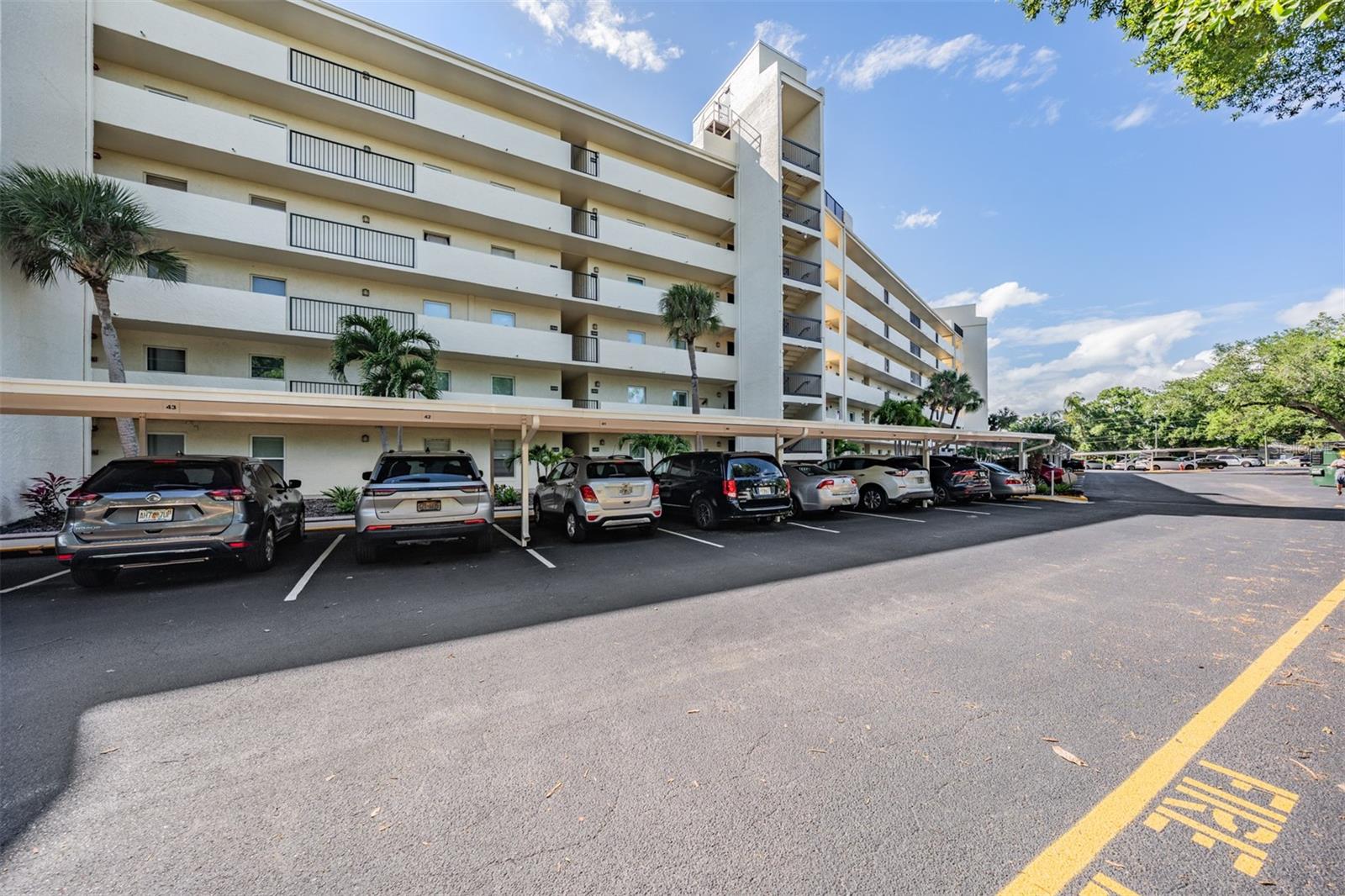 PENTHOUSE GREENS - Residential