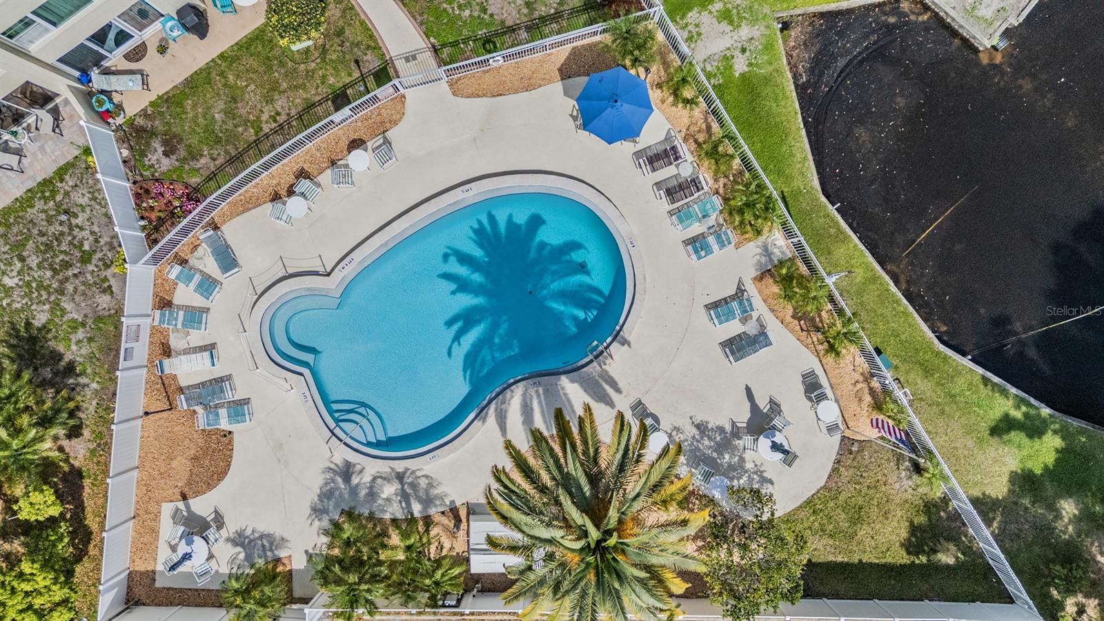 PENTHOUSE GREENS - Residential