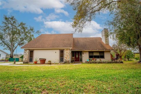 Photo of 9916 Jackson Road, Leesburg, FL 34788 (MLS # S5122563) Photo of 9916 Jackson Road, Leesburg, FL 34788 (MLS # S5122563)