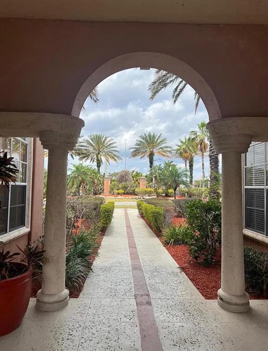 5554 METROWEST BOULEVARD 4-310