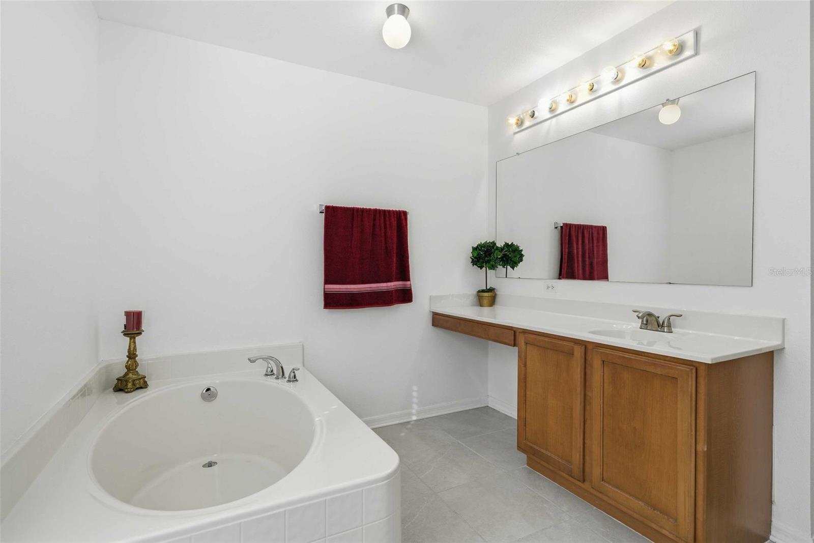 CITRUS SPGS UNIT 25 - Residential