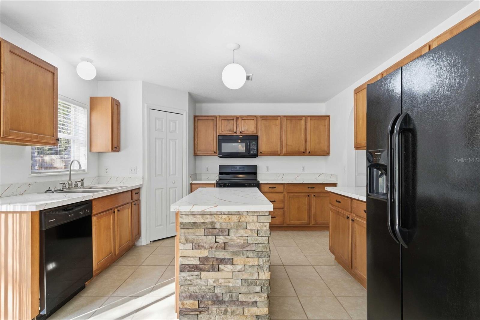 CITRUS SPGS UNIT 25 - Residential