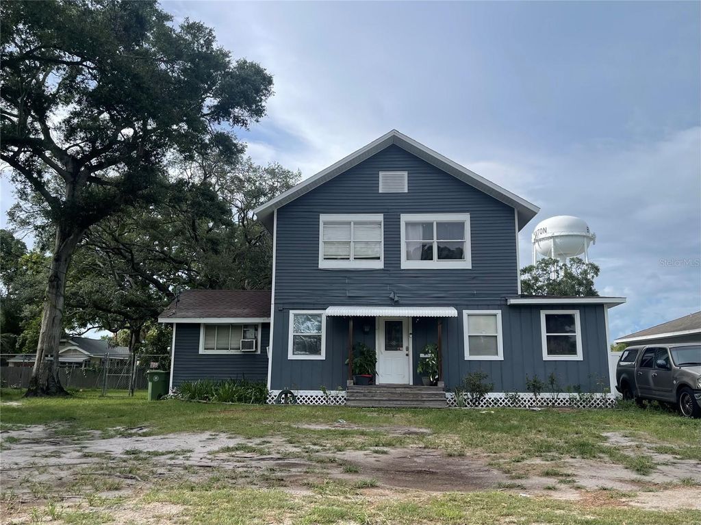 Photo of 1922 19th Avenue W, Bradenton, FL 34205 (MLS # A4581294)
