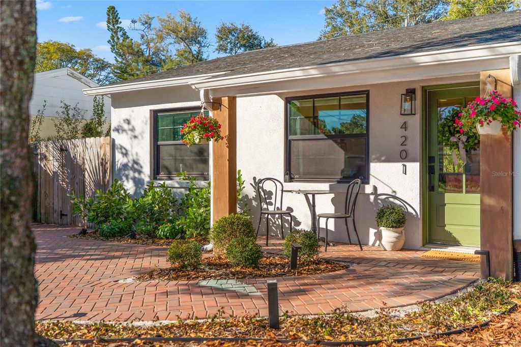 Photo of 4201 W Bay View Avenue, Tampa, FL 33611 (MLS # TB8469981)