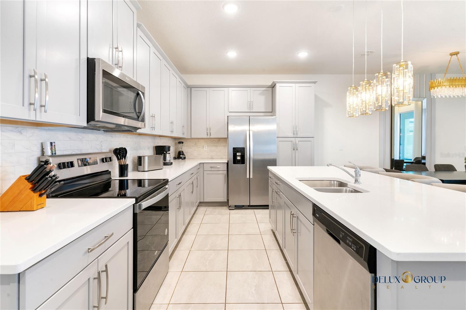 SOLARA RESORT VACATION VILLAS REP - Residential