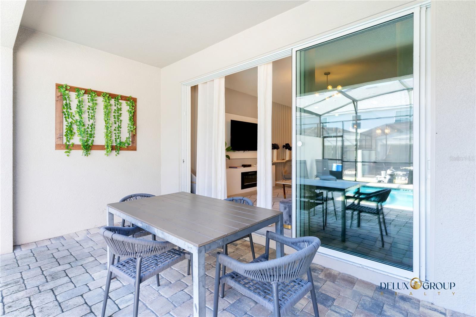 SOLARA RESORT VACATION VILLAS REP - Residential