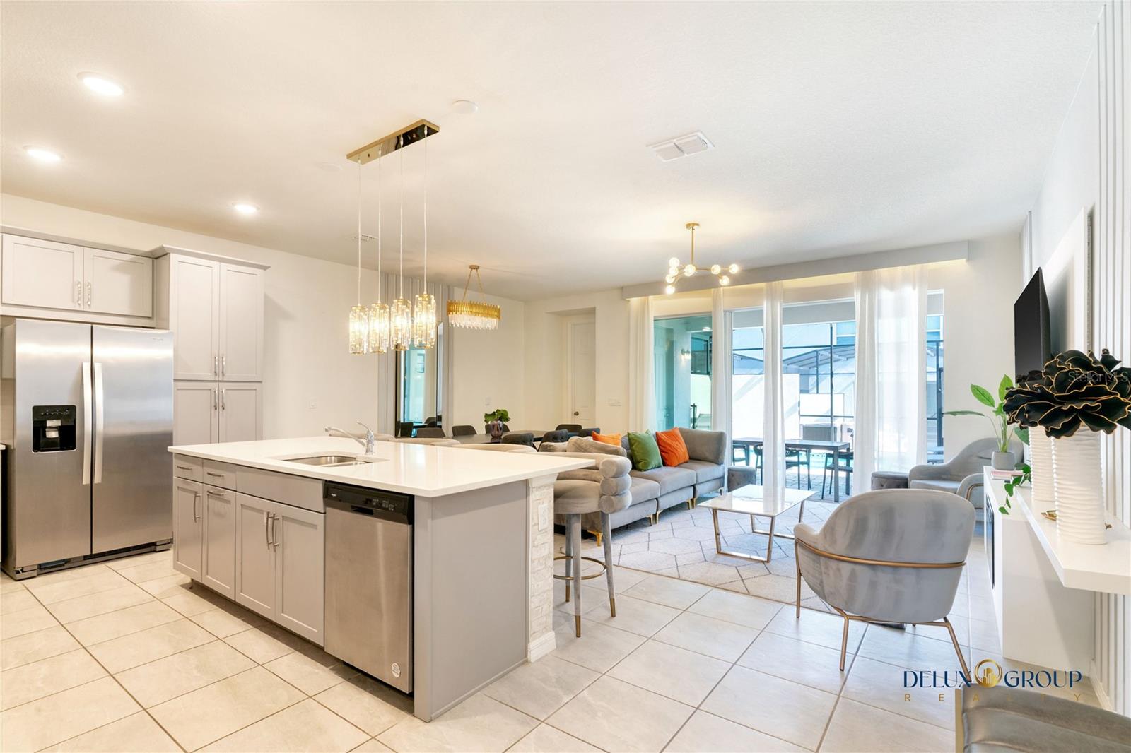 SOLARA RESORT VACATION VILLAS REP - Residential