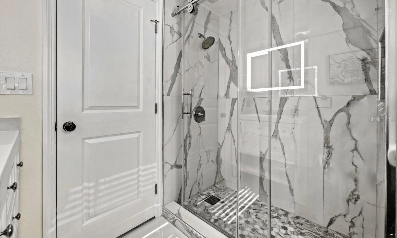 LONGBOAT KEY - Residential