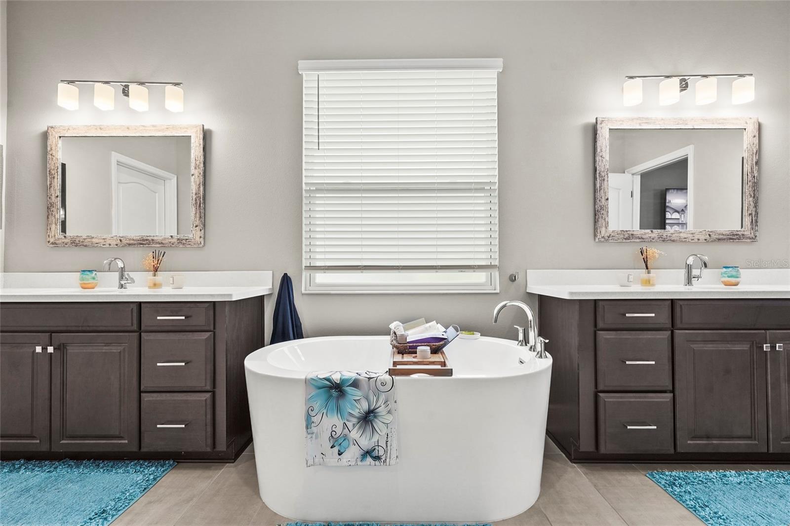 WINDWARD/LAKEWOOD RANCH PH 1 - Residential