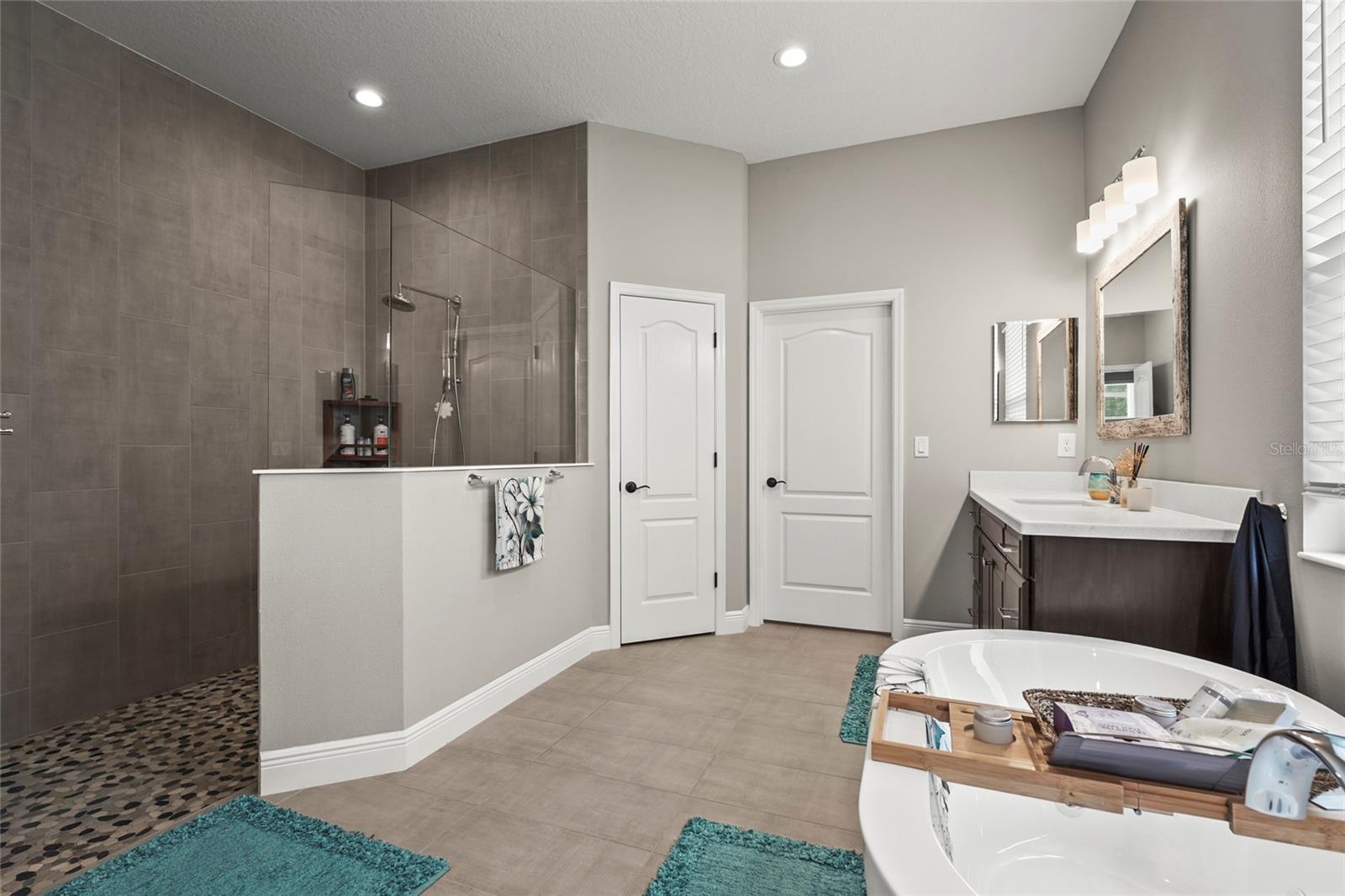 WINDWARD/LAKEWOOD RANCH PH 1 - Residential