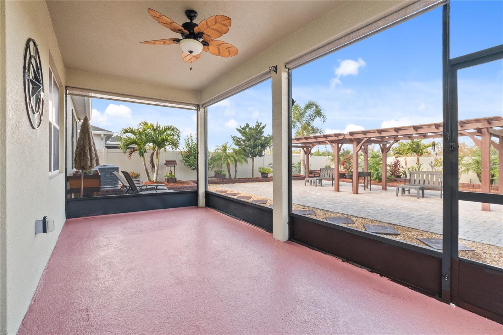 LAKE LUCERNE PH 5 - Residential