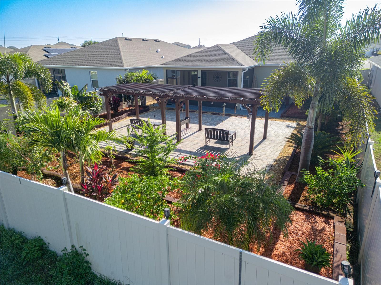 LAKE LUCERNE PH 5 - Residential