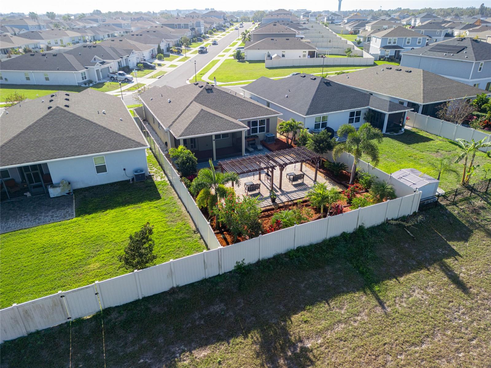 LAKE LUCERNE PH 5 - Residential