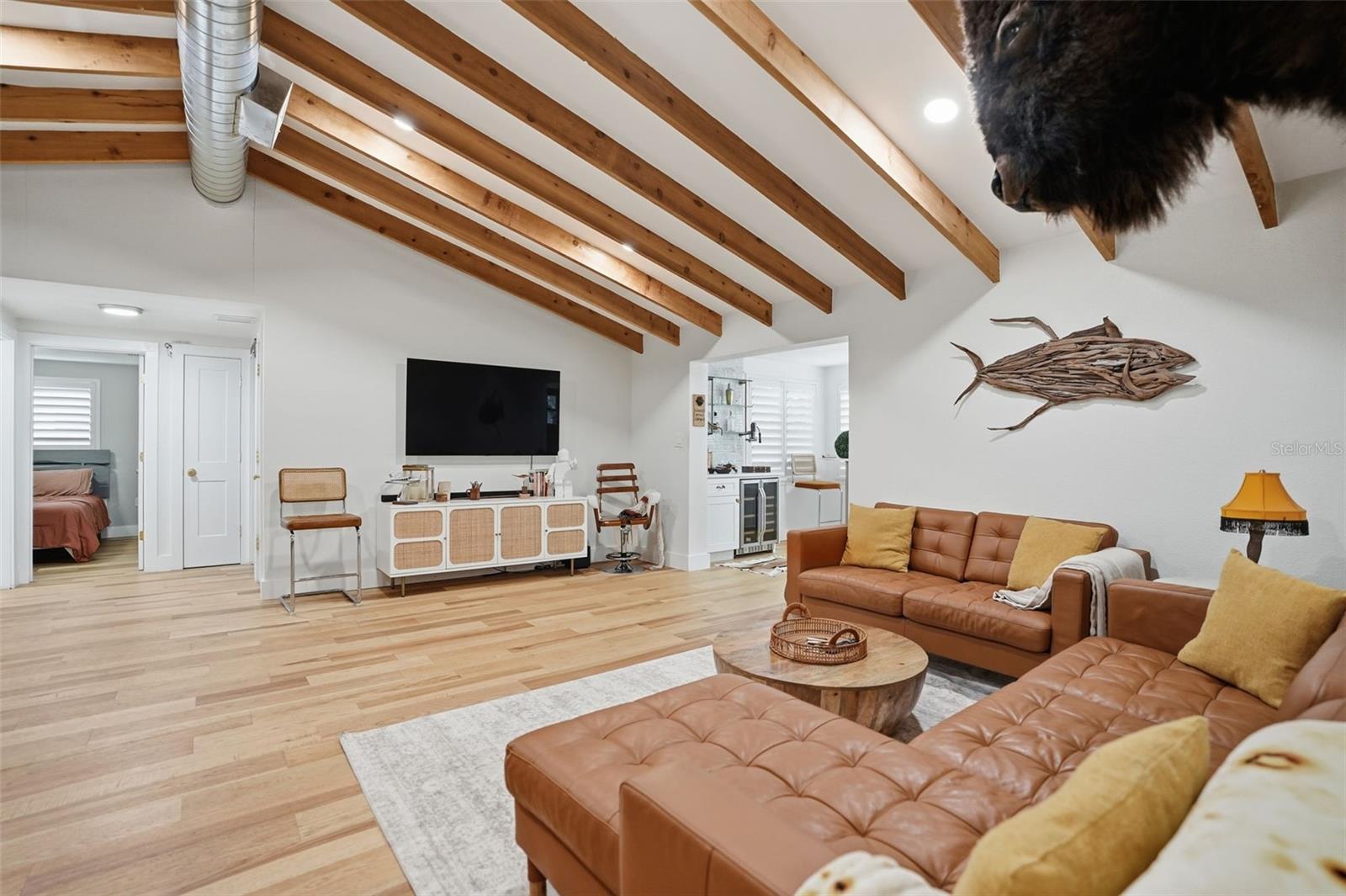 TE-LA-HEIGHTS 32 UN 1 - Residential