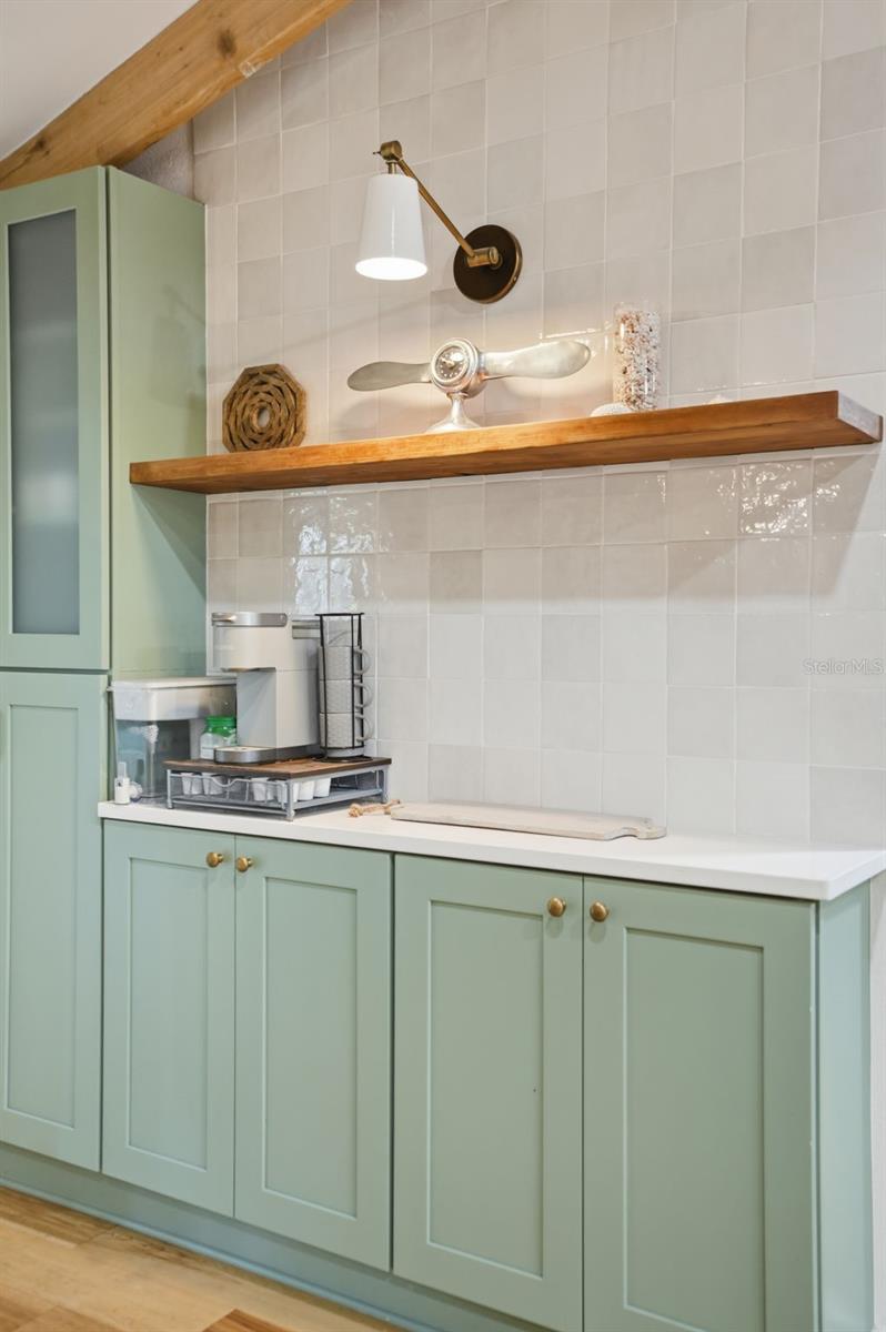 TE-LA-HEIGHTS 32 UN 1 - Residential